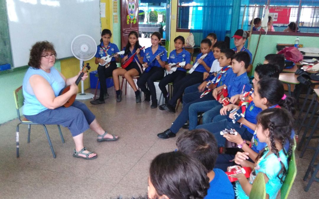 Ukelele in Sarapiqui